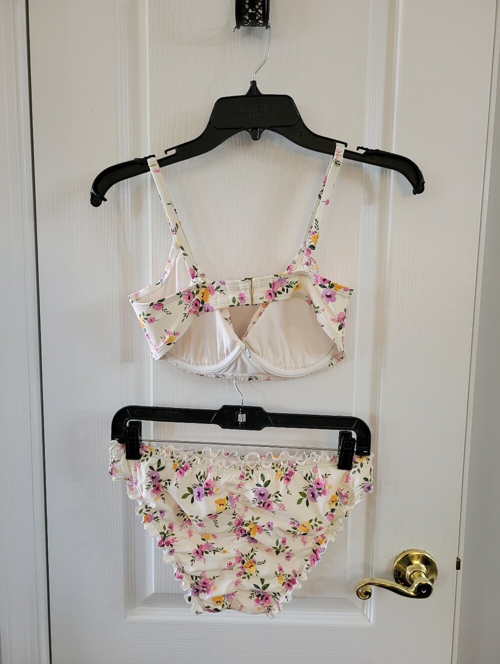Shade & Shore Ditsy Floral Bikini Set 34D Top Cheeky Ruffle Bottoms Medium - Picture 2 of 14